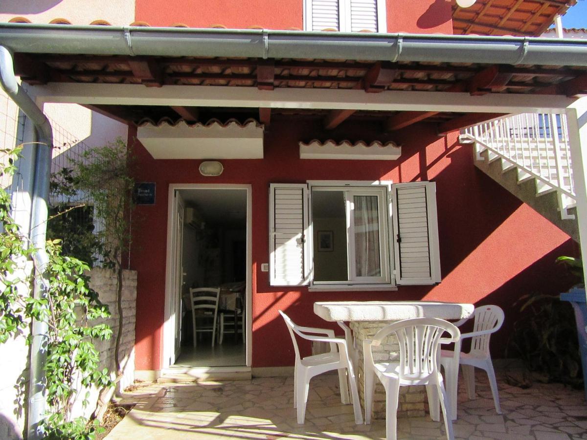 Apartment Matej Pula Exterior foto